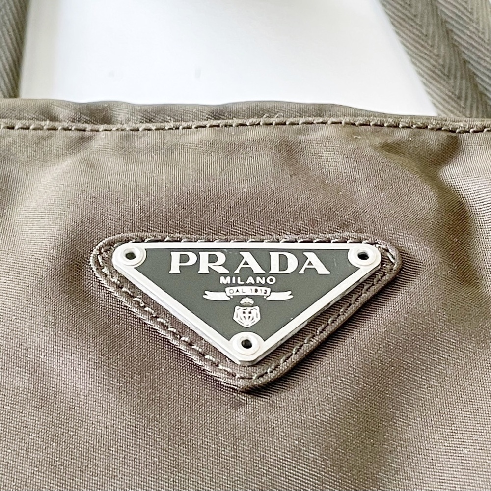 Prada RARE dark green brown nylon triangle logo Boston bag vintage - Picture 7 of 15